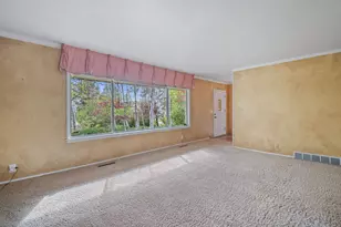 451 E 4800 S, Murray, UT 84107 - Photo 6