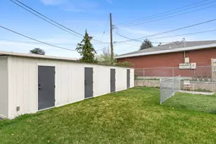 4345 S Highland Dr, Holladay, UT 84124 - Photo 6