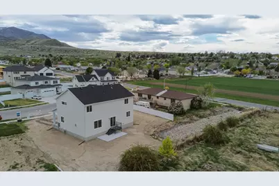 1327 E 320 S, Payson, UT 84651 - Photo 30