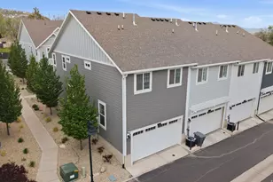 256 E Kirsten Ln N, North Salt Lake, UT 84054 - Photo 2