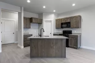 2303 E 320 N, Spanish Fork, UT 84660 - Photo 2