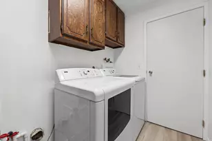 845 E 100 S, Salt Lake City, UT 84102 - Photo 26