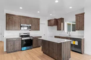 2302 E 320 N, Spanish Fork, UT 84660 - Photo 2
