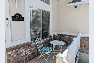 5798 W Moon Shadow Dr, Herriman, UT 84096 - Photo 2