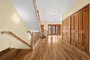 927 N Ensign Vista Dr, Salt Lake City, UT 84103 - Photo 4