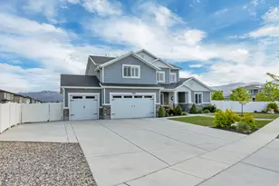 2084 W 2135 S, Woods Cross, UT 84087 - Photo 2