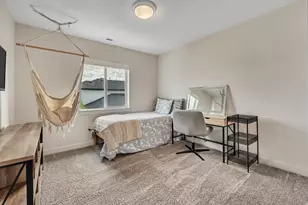 2084 W 2135 S, Woods Cross, UT 84087 - Photo 18