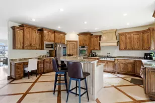 1130 N Twickenham Dr, Salt Lake City, UT 84103 - Photo 10