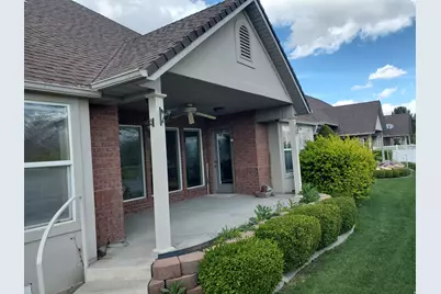 5586 S 250 E, Washington Terrace, UT 84405 - Photo 16