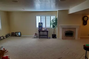 5586 S 250 E, Washington Terrace, UT 84405 - Photo 14