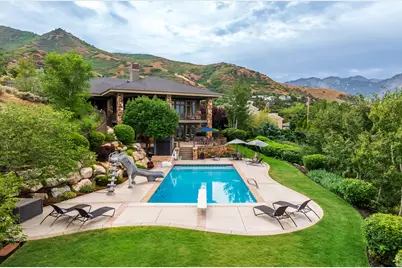 2076 S Scenic Cir E, Salt Lake City, UT 84109 - Photo 1