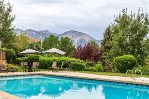 2076 S Scenic Cir E, Salt Lake City, UT 84109 - Photo 46