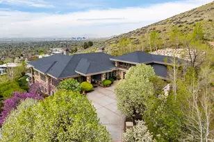 2076 S Scenic Cir E, Salt Lake City, UT 84109 - Photo 4