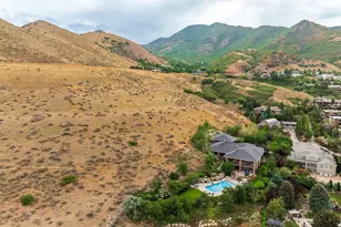 2076 S Scenic Cir E, Salt Lake City, UT 84109 - Photo 60