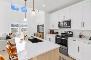 13921 S Round Peak Ln, Herriman, UT 84096 - Photo 14