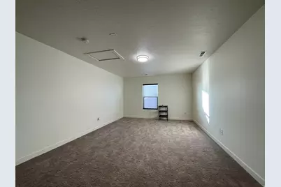 394 W Parkway Dr S, Kaysville, UT 84037 - Photo 22
