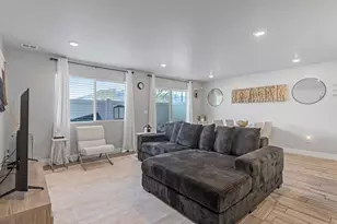 6534 S Aspen Ln, South Weber, UT 84405 - Photo 8