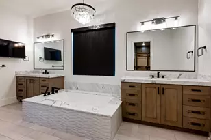 11 E Cross Hill Ln, Sandy, UT 84092 - Photo 38