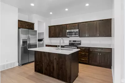 223 N Slant Rd #STANTO, Spanish Fork, UT 84660 - Photo 2