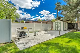 1498 E Mt Manor Cir, Cottonwood Heights, UT 84121 - Photo 38