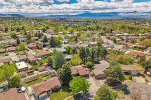 1498 E Mt Manor Cir, Cottonwood Heights, UT 84121 - Photo 46