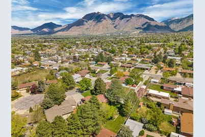 1498 E Mount Manor Cir, Cottonwood Heights, UT 84121 - Photo 50