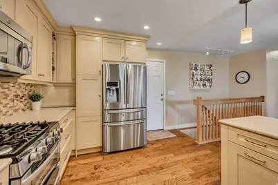 1498 E Mount Manor Cir, Cottonwood Heights, UT 84121 - Photo 12