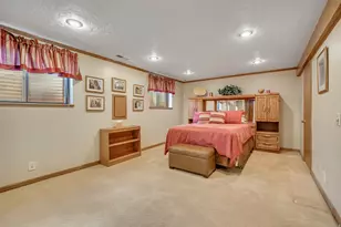1498 E Mt Manor Cir, Cottonwood Heights, UT 84121 - Photo 22