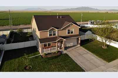 3569 W 2660 S, Syracuse, UT 84075 - Photo 2
