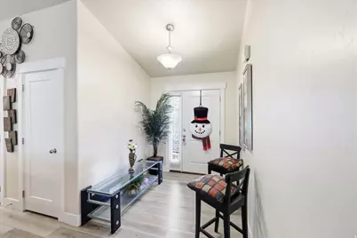 8814 W Daisy View Ln, Magna, UT 84044 - Photo 2