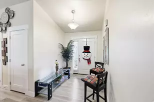 8814 W Daisy View Ln, Magna, UT 84044 - Photo 2