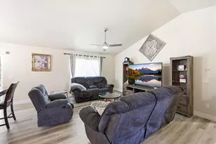 8814 W Daisy View Ln, Magna, UT 84044 - Photo 4