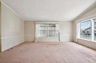 4614 S Yarrow Ln, Taylorsville, UT 84123 - Photo 10