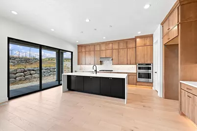 2427 Salvia Dr #2072, Saratoga Springs, UT 84045 - Photo 2