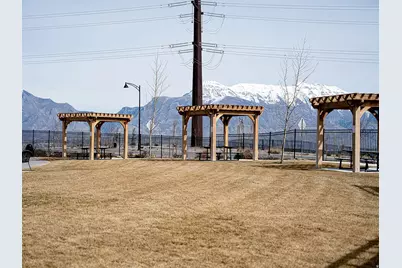 2031 N Golden Ruby Dr E, Saratoga Springs, UT 84045 - Photo 22