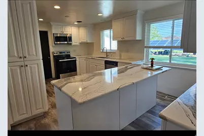 2132 W 800 N, Clinton, UT 84015 - Photo 6