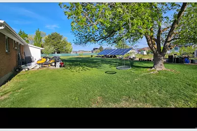 2132 W 800 N, Clinton, UT 84015 - Photo 10