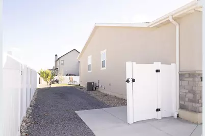 1488 E Kelsey Dr, Eagle Mountain, UT 84005 - Photo 42