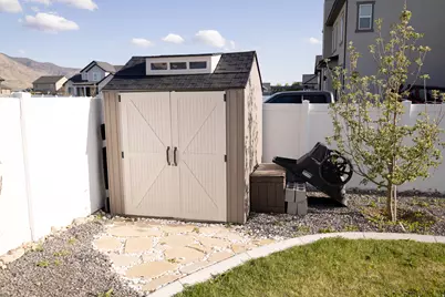 1488 E Kelsey Dr, Eagle Mountain, UT 84005 - Photo 44
