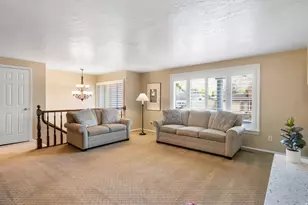 915 Aspen Way, Layton, UT 84040 - Photo 6