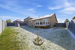 3857 E Barton Creek Dr, Eagle Mountain, UT 84005 - Photo 30