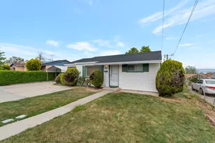 4566 W 5415 S, Kearns, UT 84118 - Photo 2
