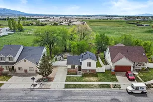 963 W 1375 N, Ogden, UT 84404 - Photo 2