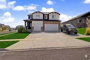 63 E Blue Heron Dr, Saratoga Springs, UT 84045 - Photo 2