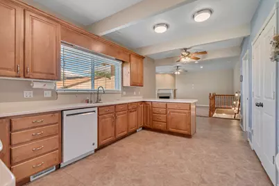 157 E 4380 N, Provo, UT 84604 - Photo 14