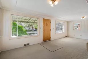 585 E 700 S, Springville, UT 84663 - Photo 2