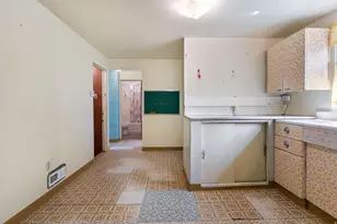 585 E 700 S, Springville, UT 84663 - Photo 8