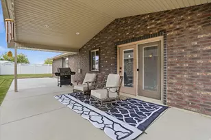 4277 S 3475 W, West Haven, UT 84401 - Photo 16