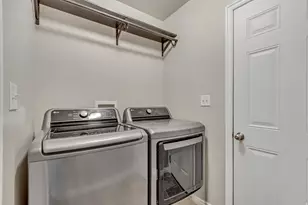 2368 E Hitching Post Dr, Eagle Mountain, UT 84005 - Photo 10