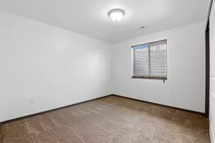 1379 N 2530 W, Clinton, UT 84015 - Photo 32
